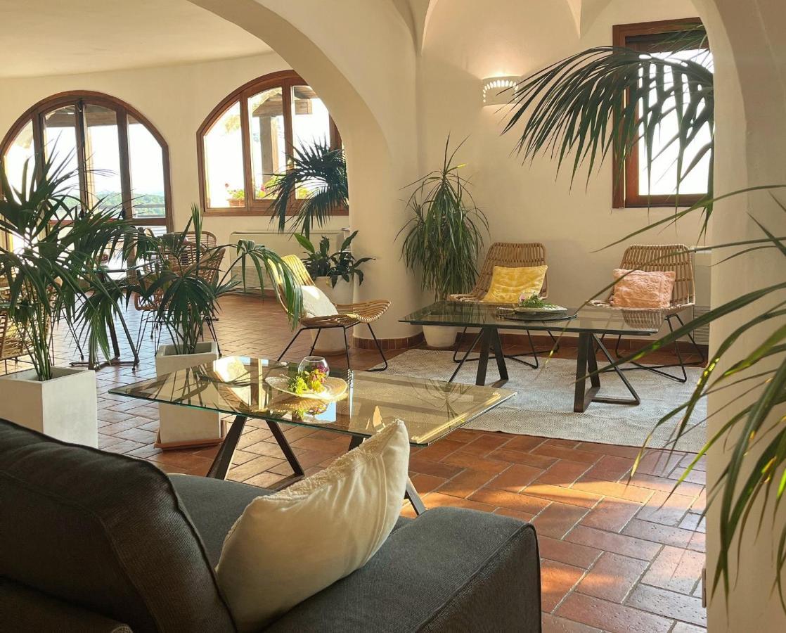 Hotel Pedra Santa Baja Sardinia Esterno foto