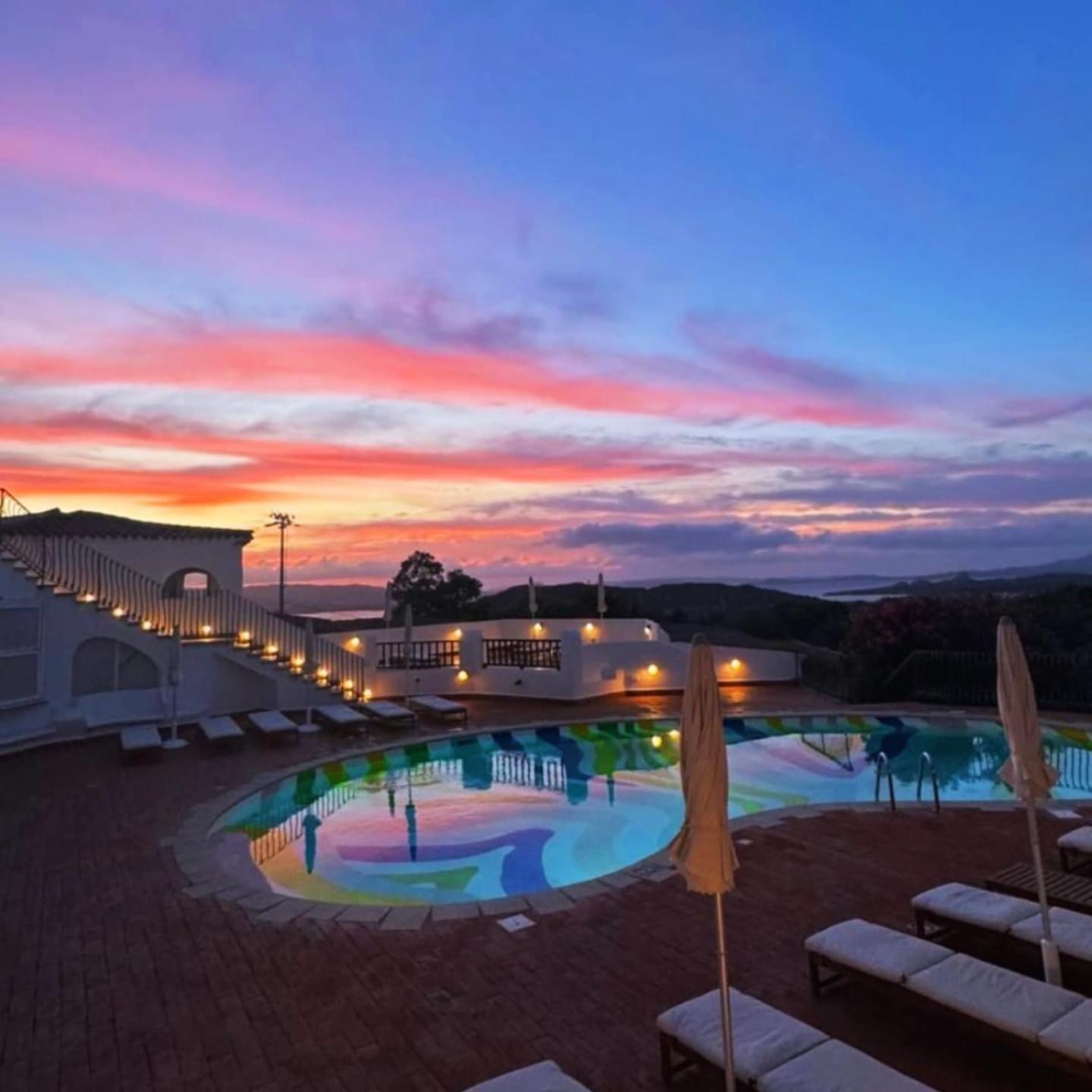 Hotel Pedra Santa Baja Sardinia Esterno foto