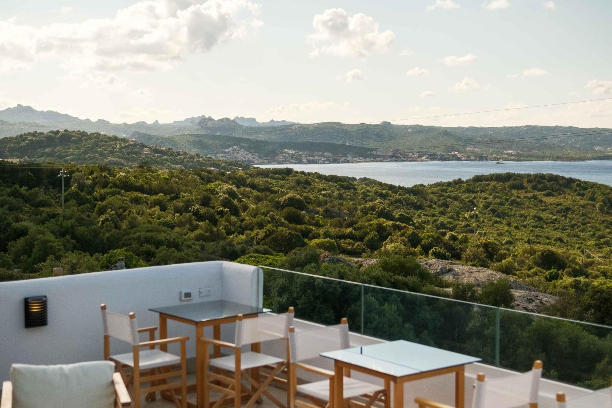 Hotel Pedra Santa Baja Sardinia Esterno foto